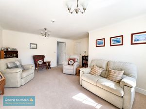 Sitting room- click for photo gallery